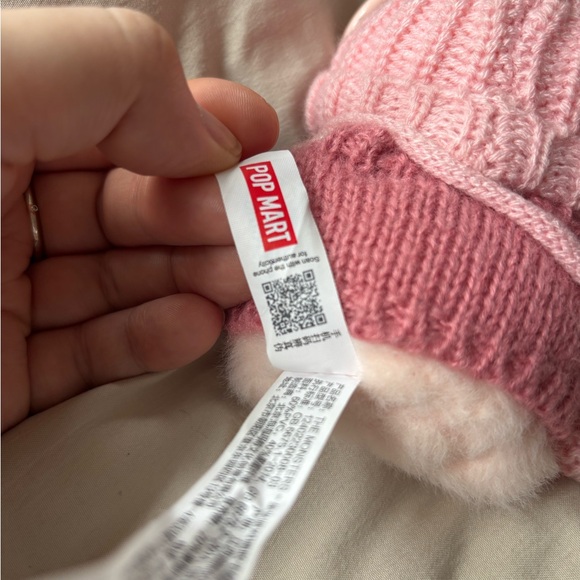 🩷LABUBU DADA COMES WITH OUTFIT🩷 - Picture 4 of 4